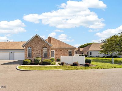 2224 Fox Run Cir #6-24