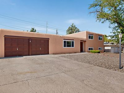 9308 Las Calabazillas Rd NE