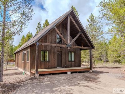 3775 Arctic Fox Dr