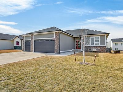 2590 Serenity Dr