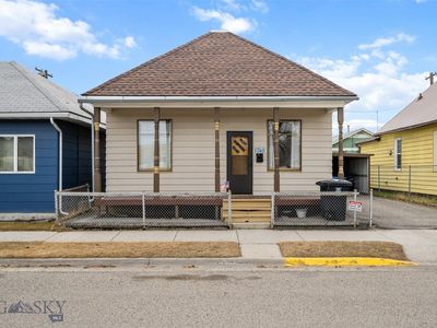 1740 Grand Ave
