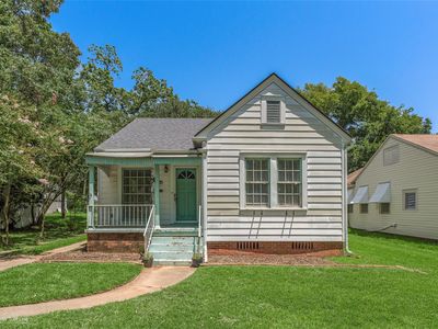 132 E Dalzell St