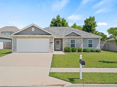 5817 Geyser Blvd