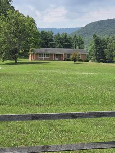 176 W Morris Hill Rd