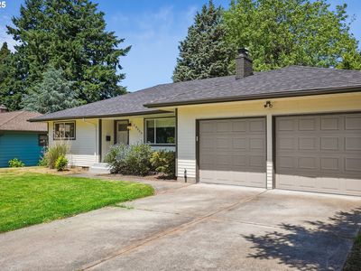 10559 NE Thompson St