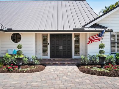 5744 SE Glen Eagle Way