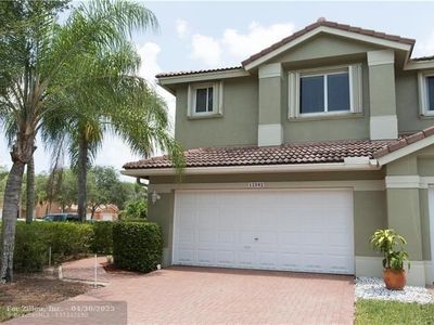 12502 NW 56th St UNIT 12502