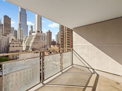 303 E 57th St APT 9E