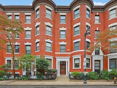 96 Gainsborough St Unit 301W