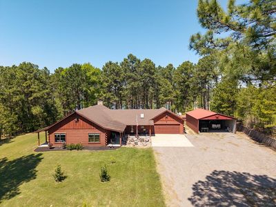 560 Private Road 8525