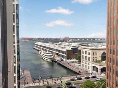 135 Seaport Blvd Unit 1106