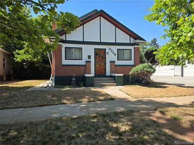 3326 W 24th Avenue