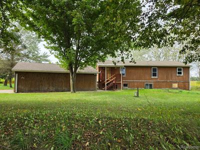 8900 Edward Rd