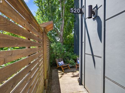 520 NE Sacramento St