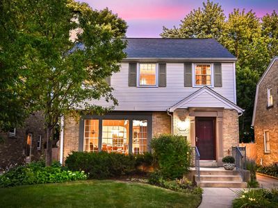 2324 North 90th STREET