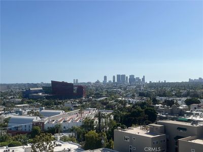 1100 Alta Loma Rd