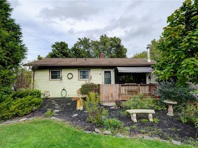 18 Fairlawn Dr