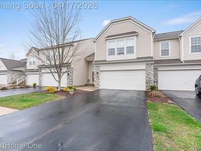 560 Dockside Cir #1