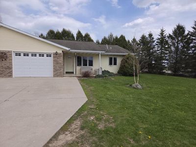 1004 Chrysler DRIVE