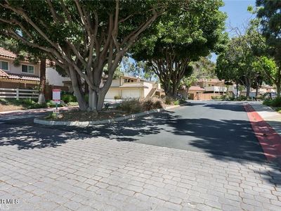 624 Thoreau Ln