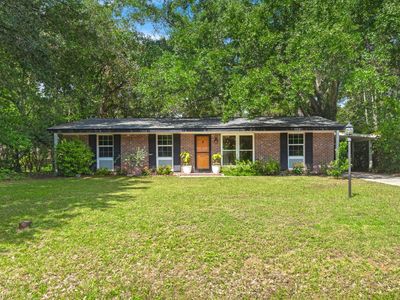 1047 Honeysuckle Ln