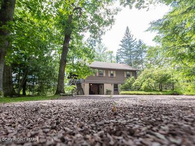 322 Crescent Lake Rd