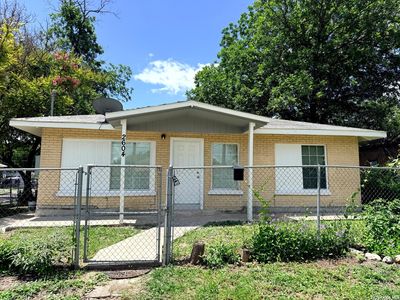 Property at 2604 Chihuahua Street, San Antonio, TX