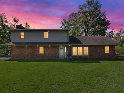 209 W South St