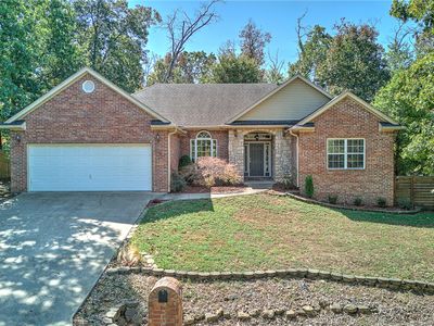 8 Appleby Ln