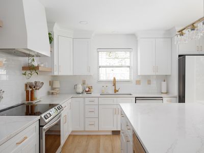 4184 Salem Dr