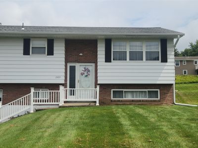 2490 Stephanie Ln