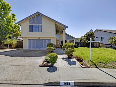 3656 Black Feather Dr