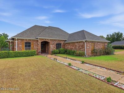 705 Huntington Cv
