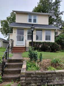 163 Gibson Ave