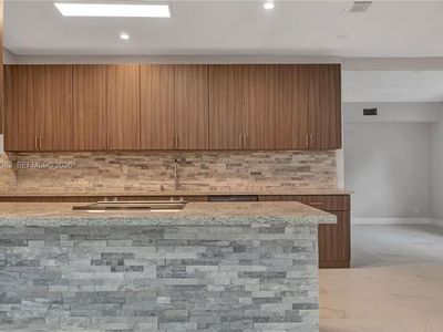 486 W Evanston Cir