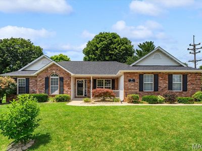 2 Grandbrook Blvd