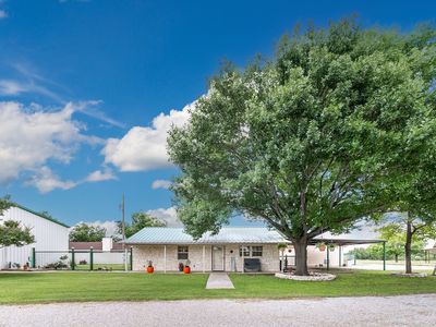 307 E Loop Dr