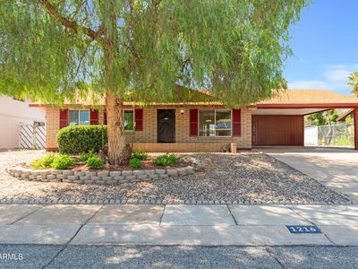1216 QUAIL HOLLOW Drive