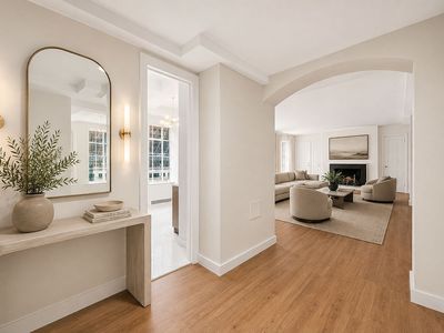 340 W 57th St APT 18B