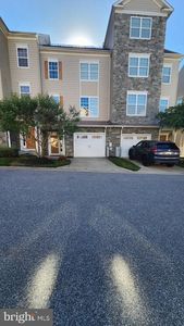 3610 Glouster Dr