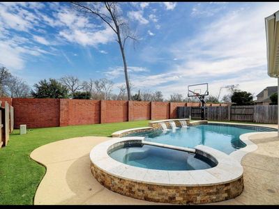 5011 Anthony Springs Ln