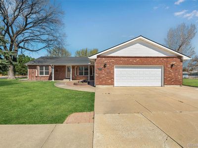 200 E 6th Street