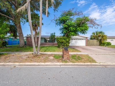 432 Finch Dr