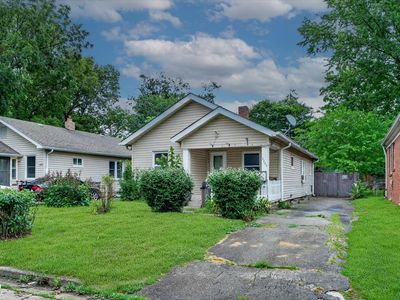 4405 Crittenden Ave