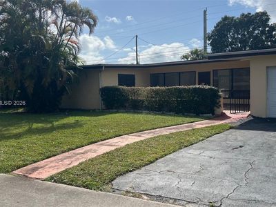 1980 NE 185th Ter