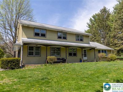 255 Park Dr W