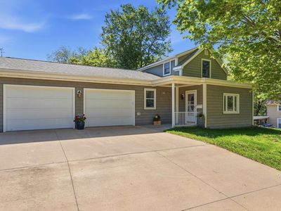 Property at 1040 Southern Ave, Dubuque, IA
