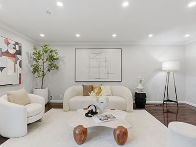 633 Baden Ave APT C