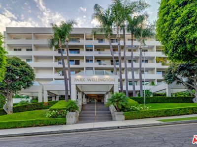 1131 Alta Loma Rd APT 208
