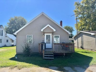 226 E South St